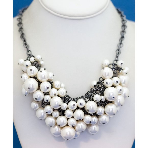 18 inch, Vintage Multi White Faux Pearls Bib Necklace - DX9 - Picture 2 of 3